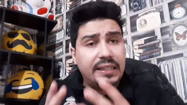 _110320420_capture[1] - Mohamed Sekkaki emprisonné pour avoir insulté le roi du Maroc