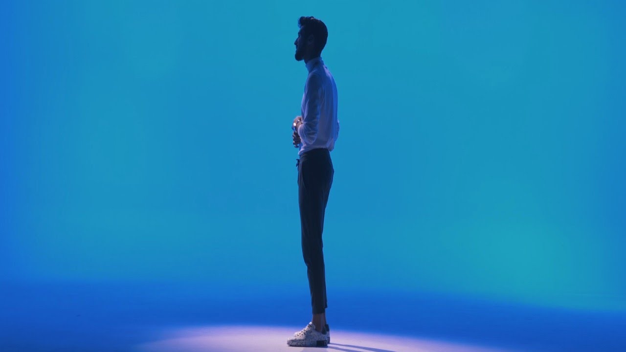 A L A Kolo Meni Official Music Video Youtube Thumbnail1