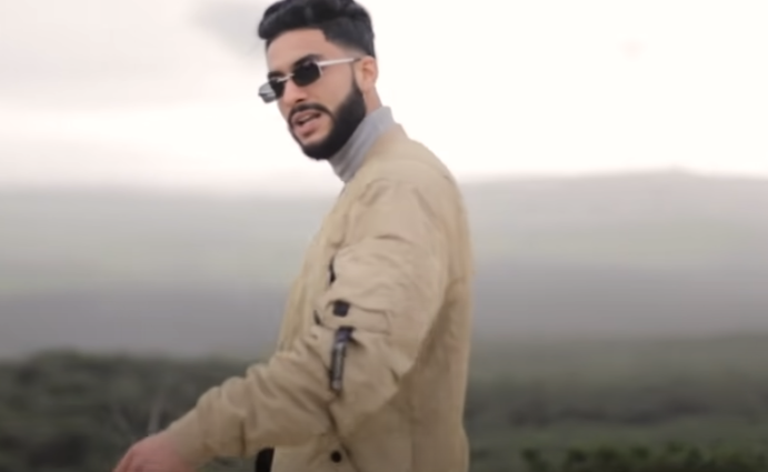 Capture 3 - L'arabe - 3aks Ri7 | ??? ????? (Clip Officiel)